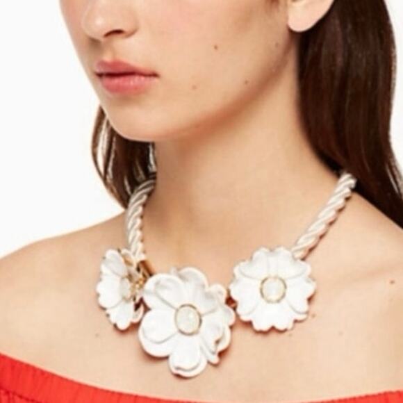 Kate Spade New York Bright Blossom White Flower 12k Plated Statement Necklace - Picture 12 of 12